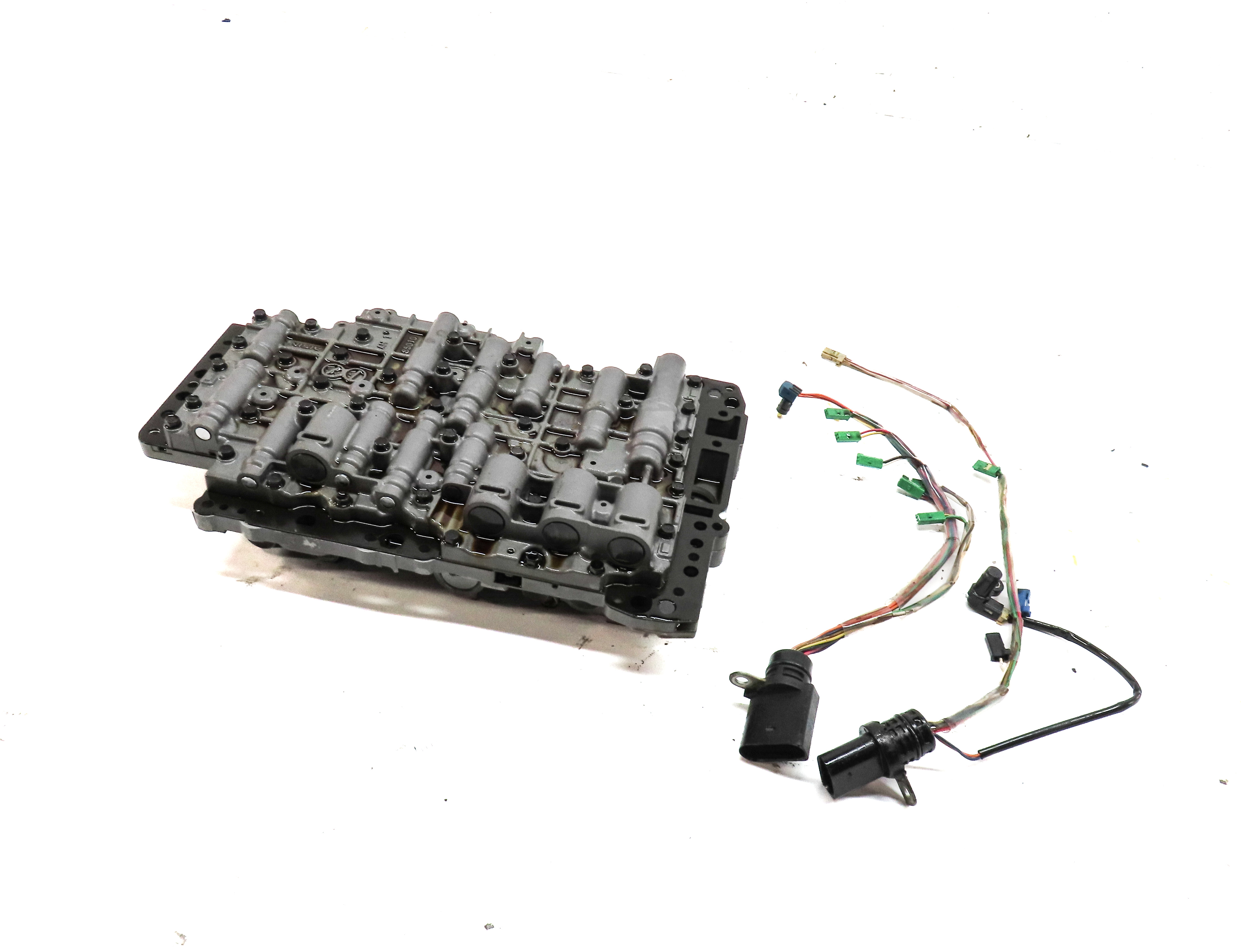 11-15 VW TOUAREG / AUDI Q7 (4L) 8 SPEED MHN AUTOMATIC TRANSMISSION VALVE BODY — exact item pictured